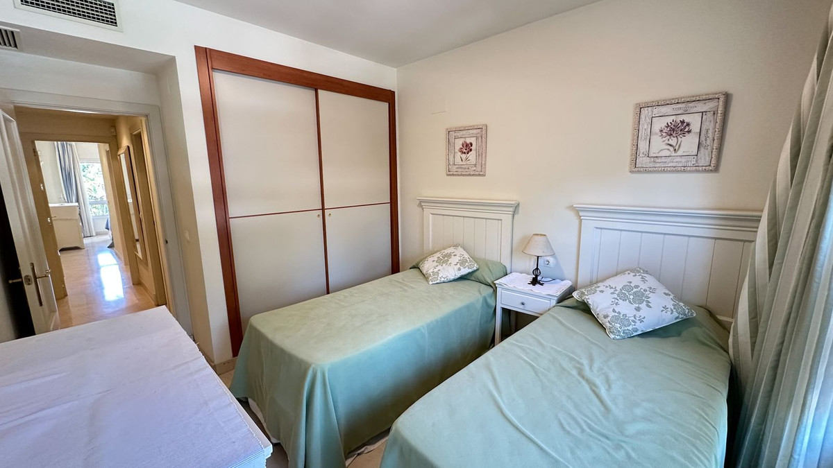 Appartement te koop in Puerto Banús | 2 slaapkamers H5042215