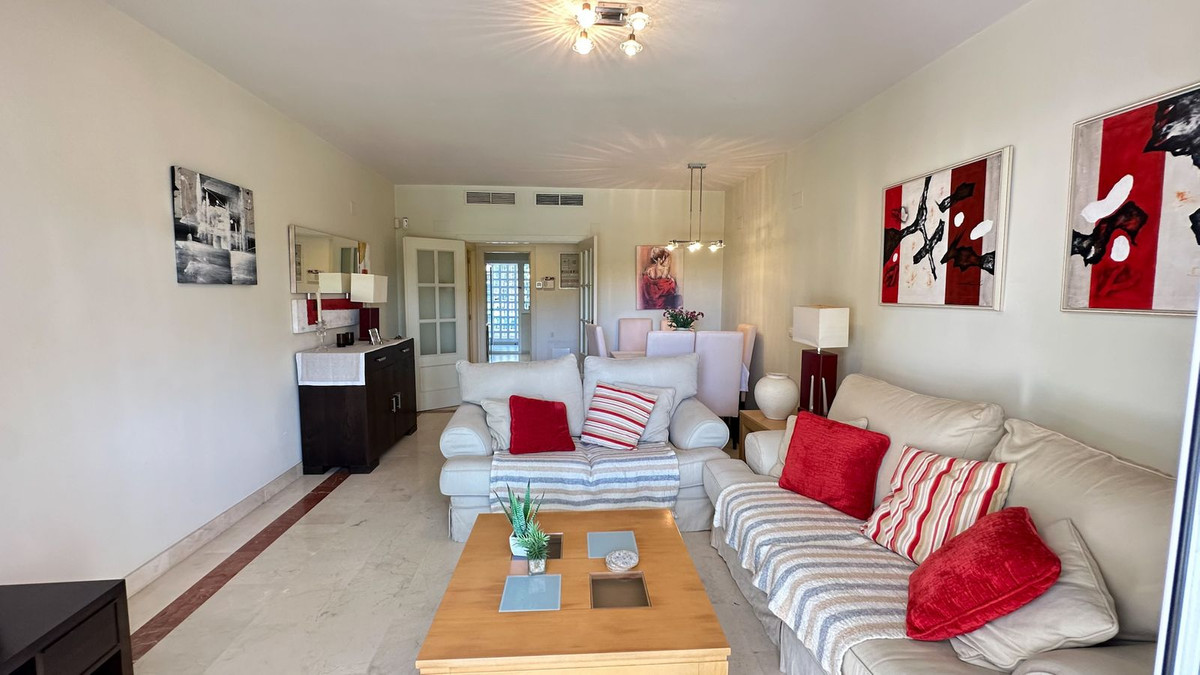 Appartement te koop in Puerto Banús | 2 slaapkamers H5042215