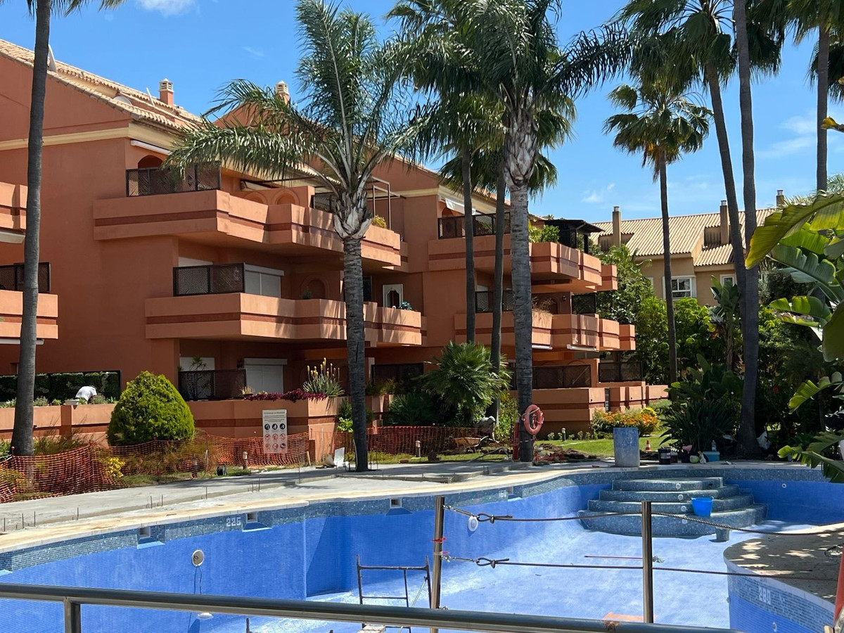 Penthouse in Puerto Banús-1