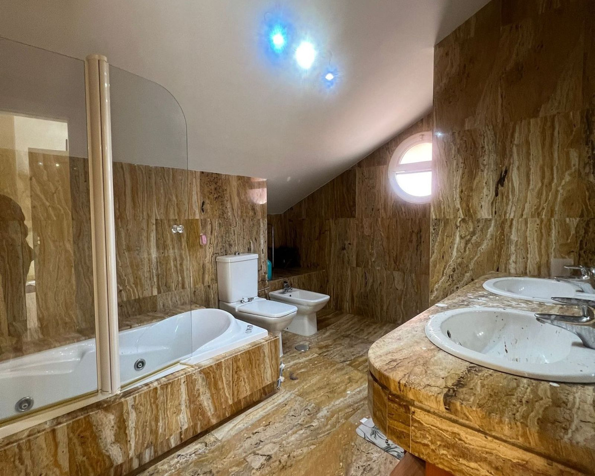 Penthouse in Puerto Banús-5