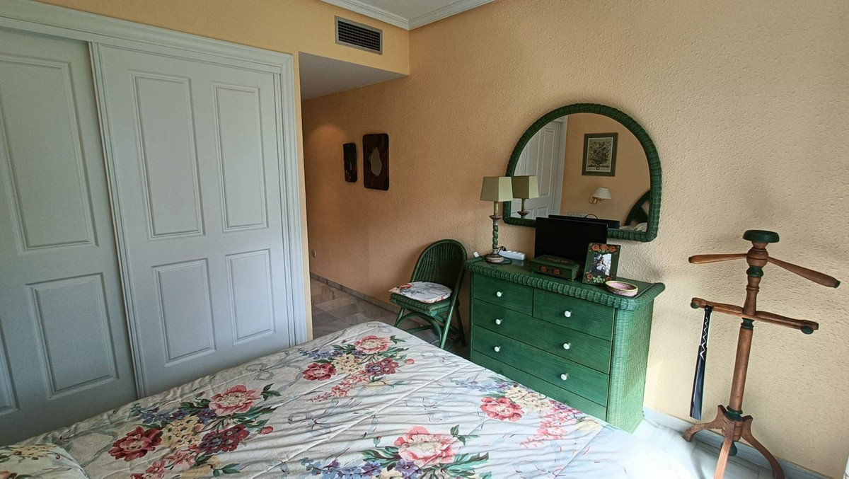 Tussenverdieping Appartement in Puerto Banús-12