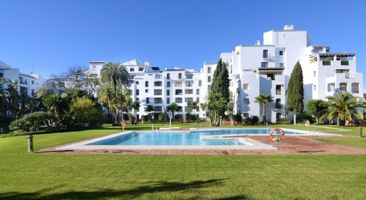Tussenverdieping Appartement in Puerto Banús-17