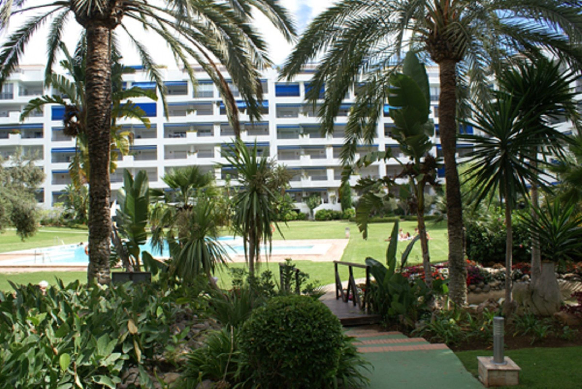 Tussenverdieping Appartement in Puerto Banús-19