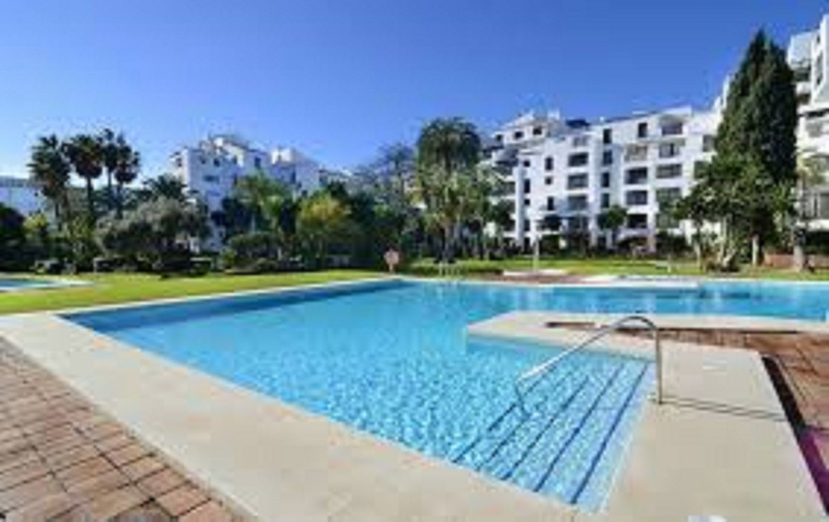 Tussenverdieping Appartement in Puerto Banús-2