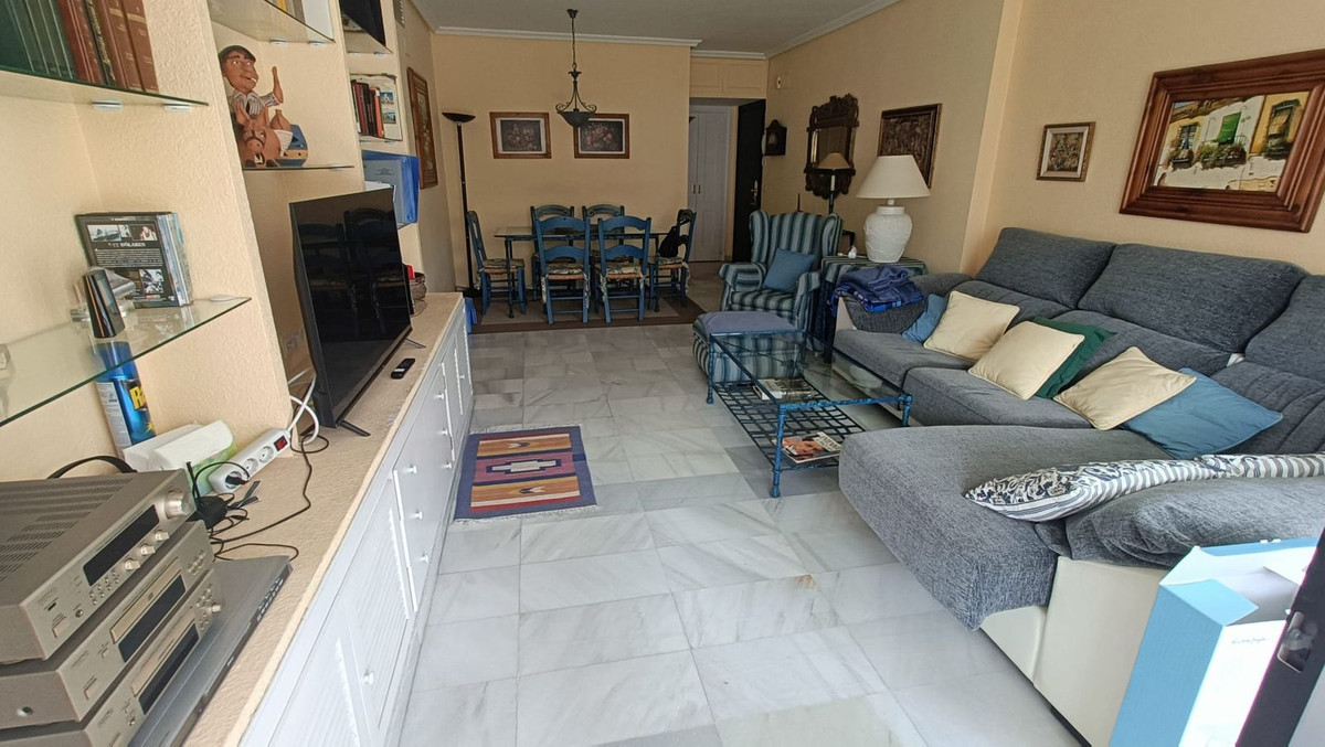 Tussenverdieping Appartement in Puerto Banús-3