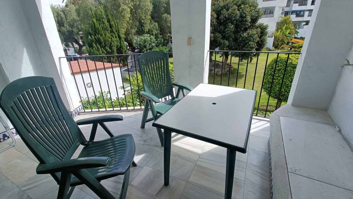 Tussenverdieping Appartement in Puerto Banús-8