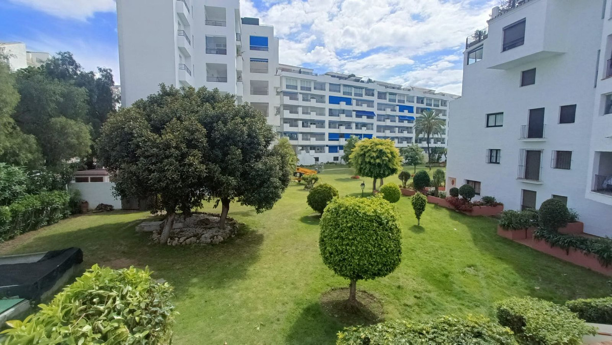 Tussenverdieping Appartement in Puerto Banús-9