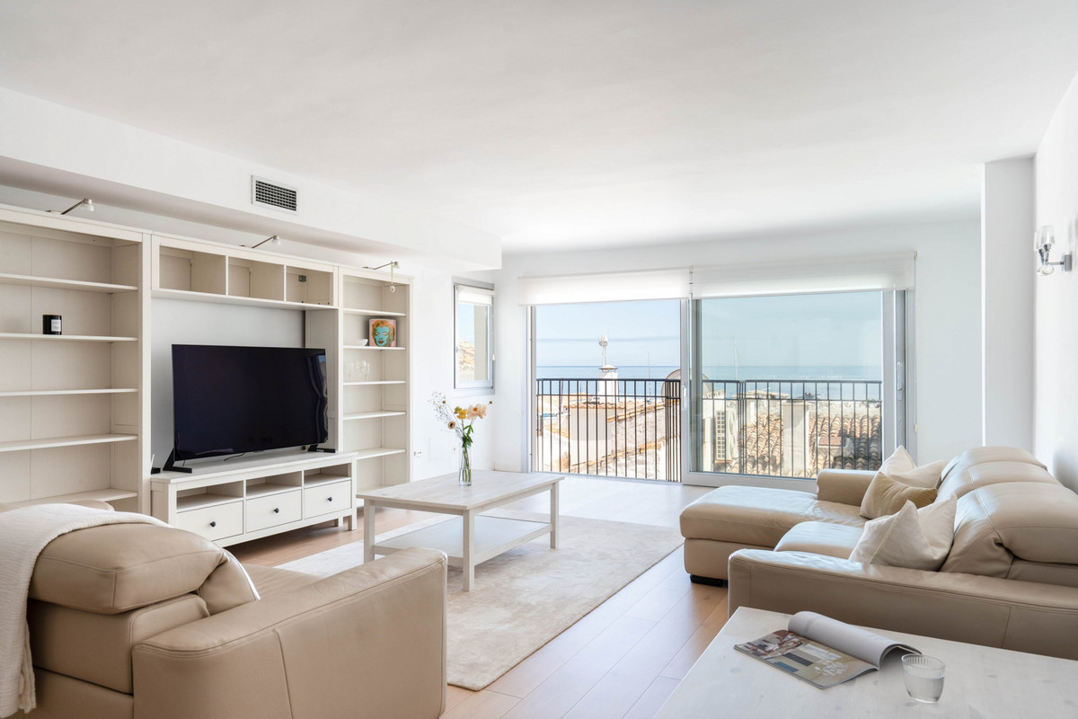 Tussenverdieping Appartement in Puerto Banús-3