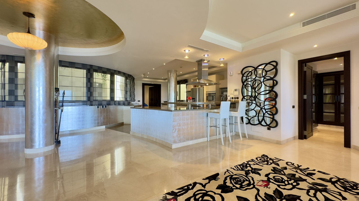 Appartement te koop in Puerto Banús | 3 slaapkamers H5054650