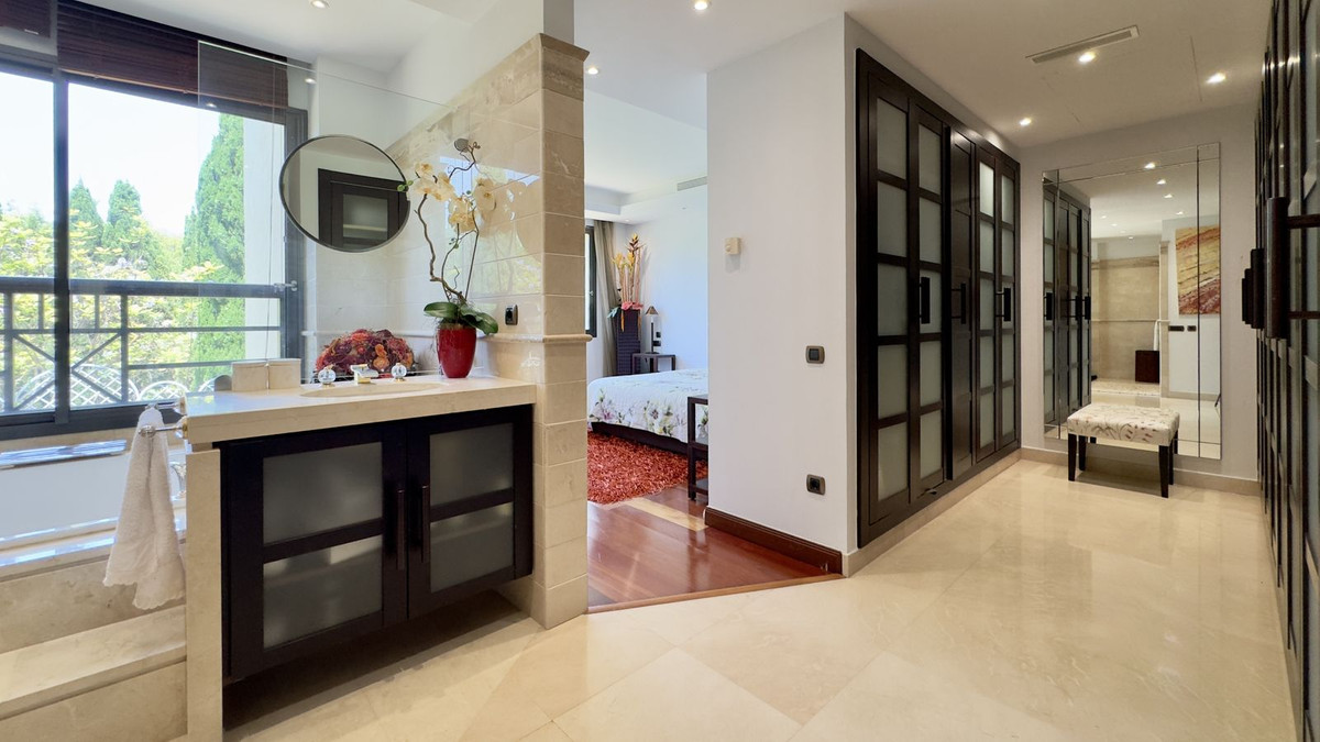Appartement te koop in Puerto Banús | 3 slaapkamers H5054650