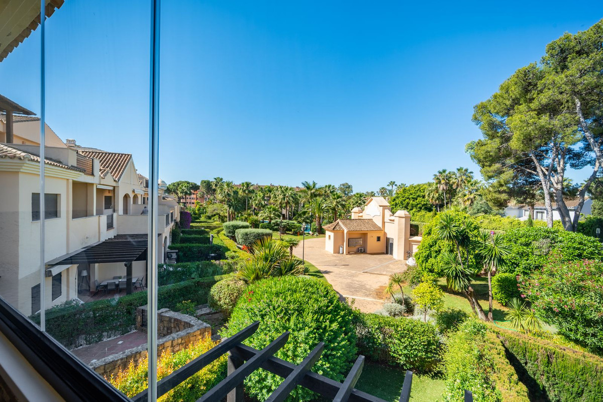Appartement te koop in Puerto Banús | 3 slaapkamers H5054806