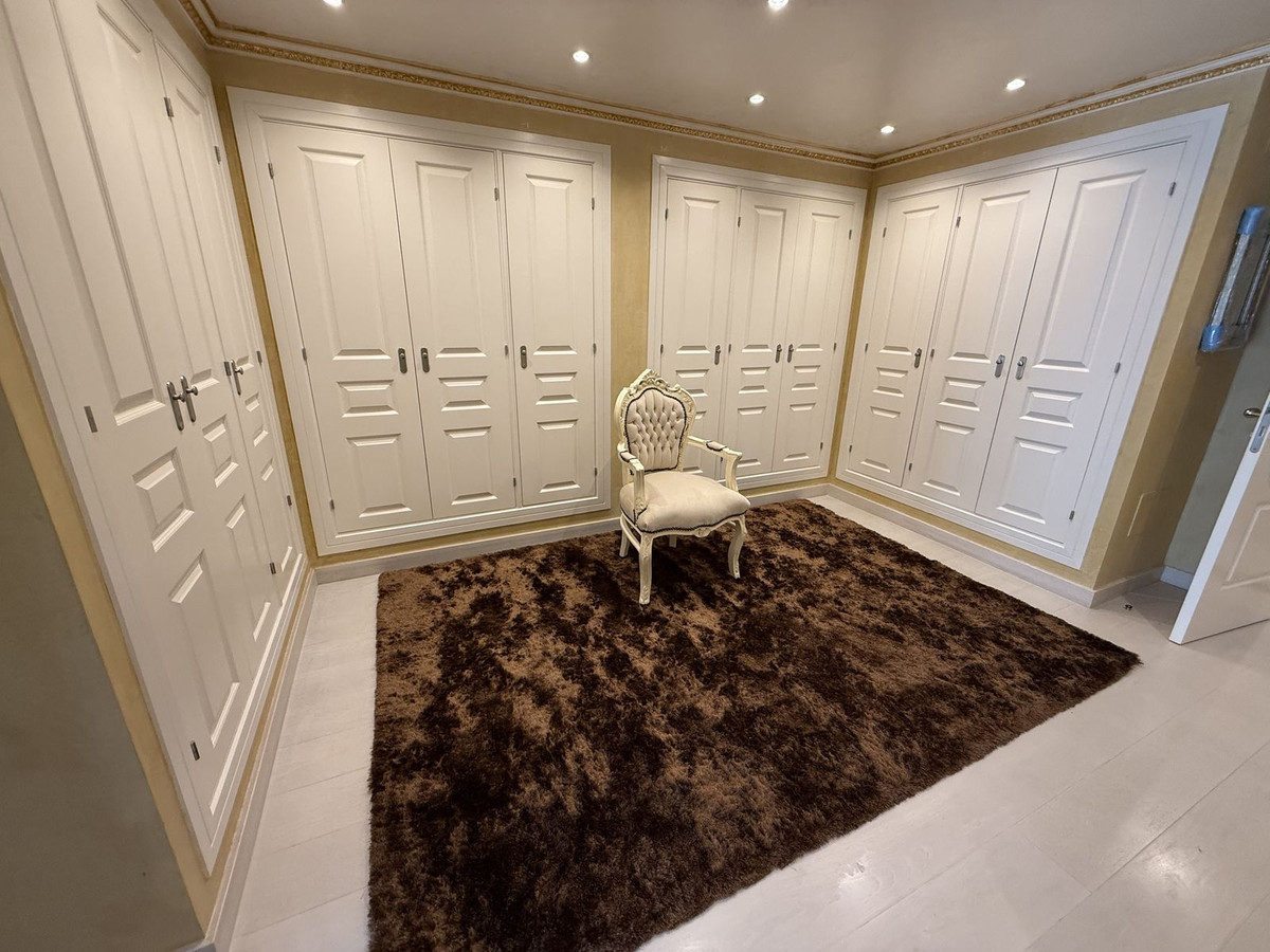 Appartement te koop in Puerto Banús | 4 slaapkamers H5054938