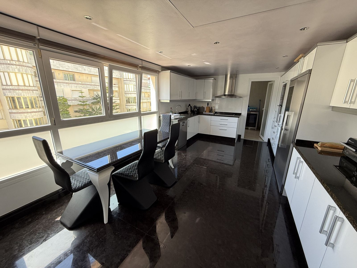 Appartement te koop in Puerto Banús | 4 slaapkamers H5054938