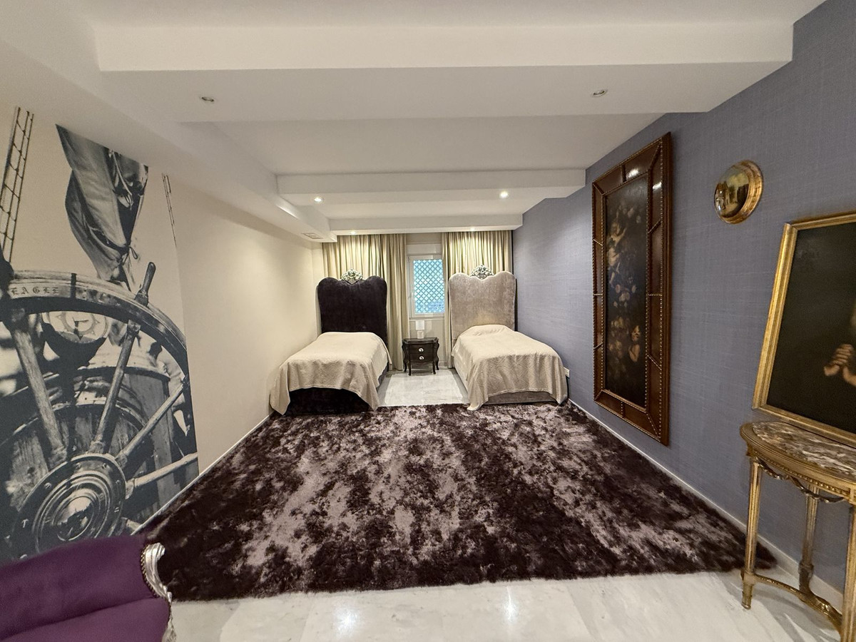 Appartement te koop in Puerto Banús | 4 slaapkamers H5054938
