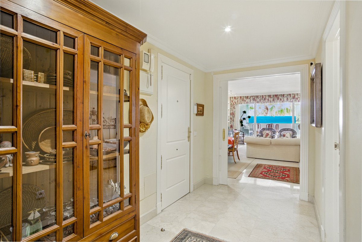 Appartement te koop in Puerto Banús | 2 slaapkamers H5056027