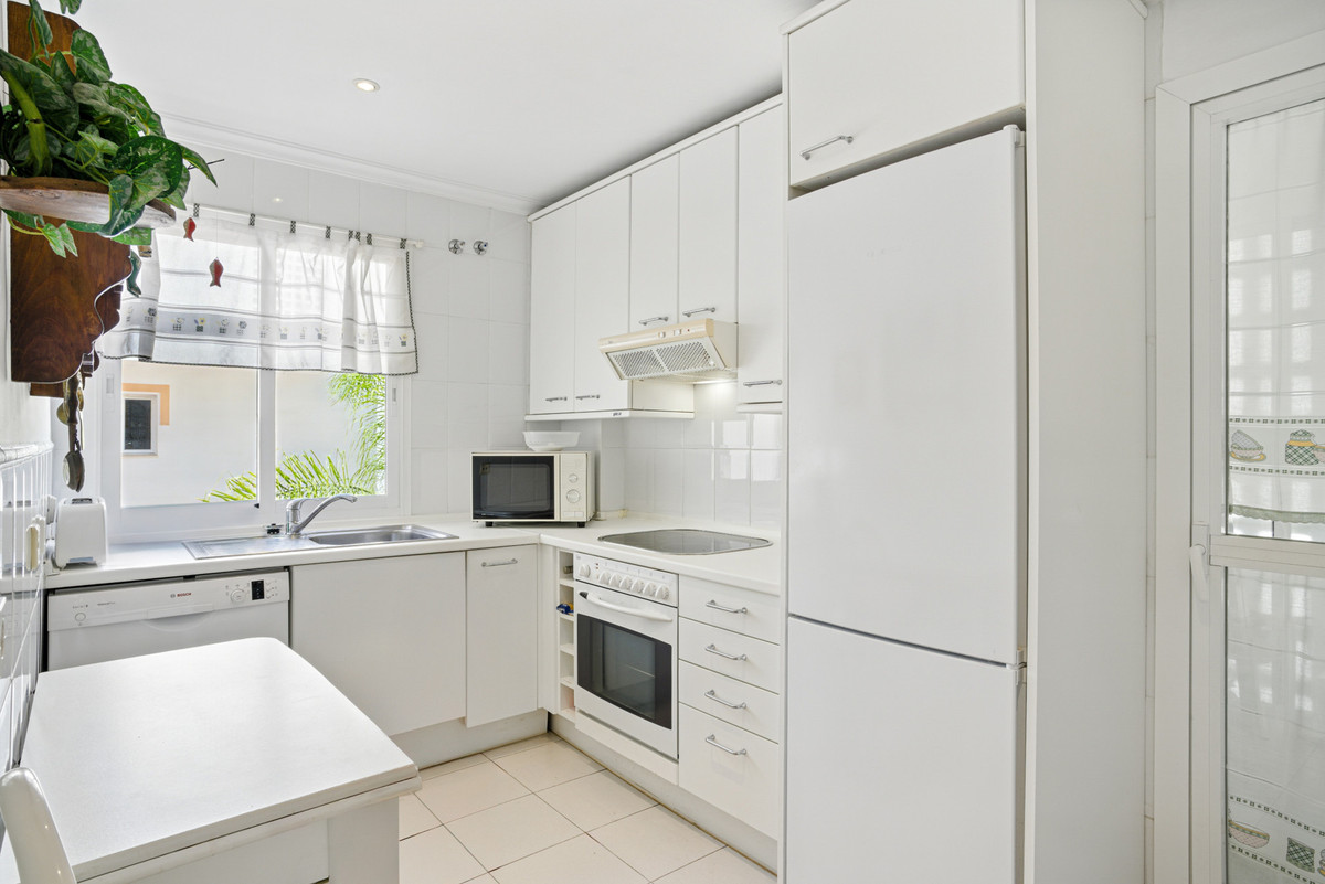 Appartement te koop in Puerto Banús | 2 slaapkamers H5056027