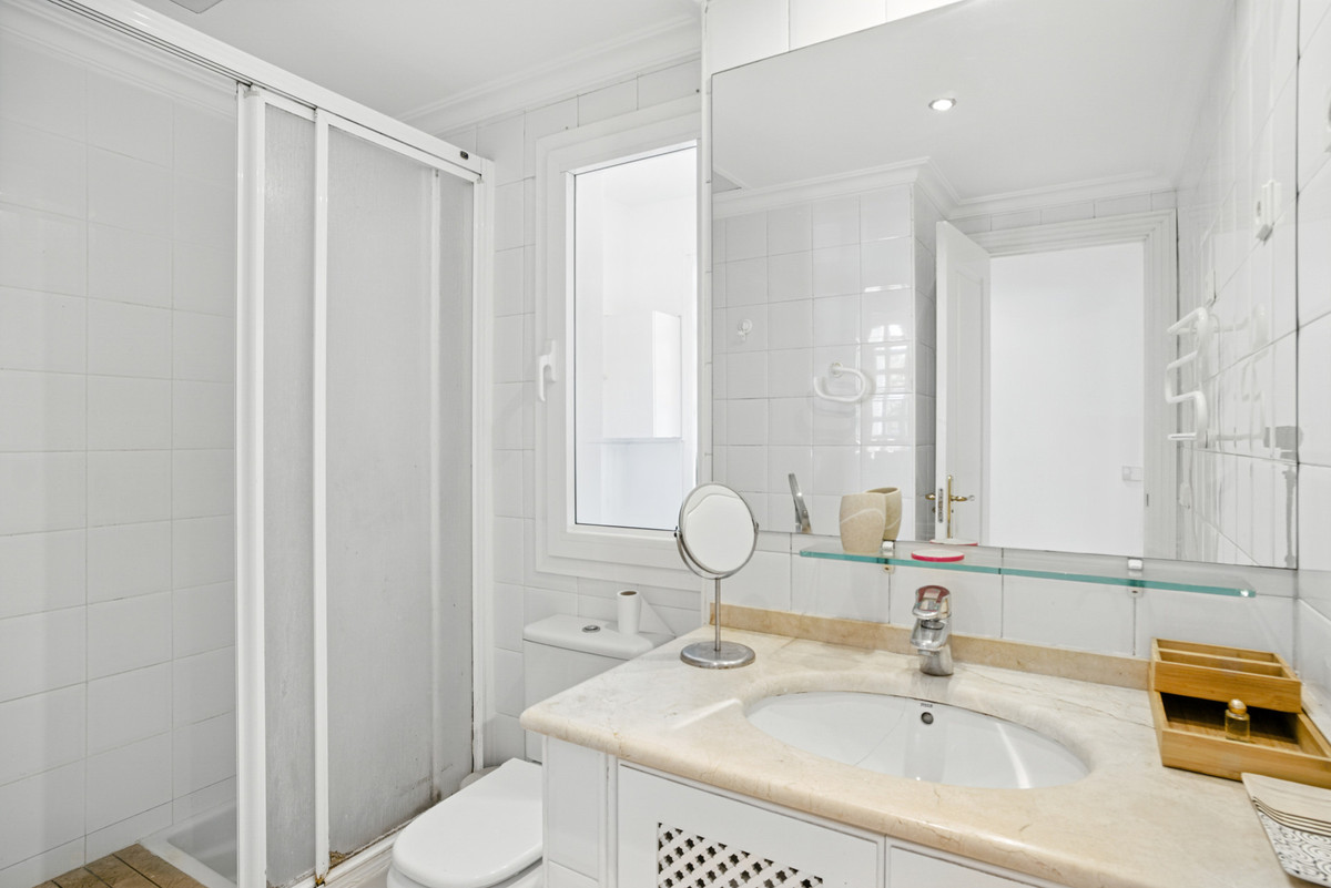 Appartement te koop in Puerto Banús | 3 slaapkamers H5056030