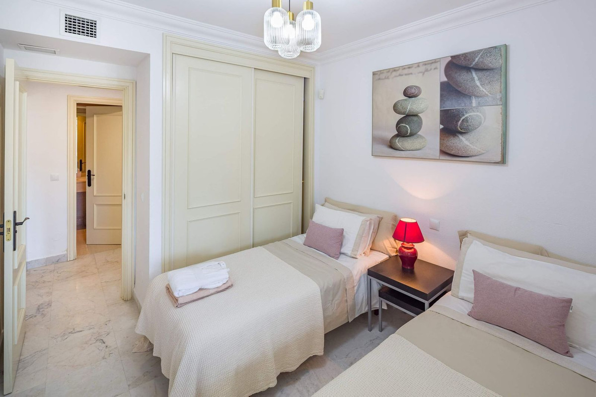Appartement te koop in Puerto Banús | 2 slaapkamers H5061451