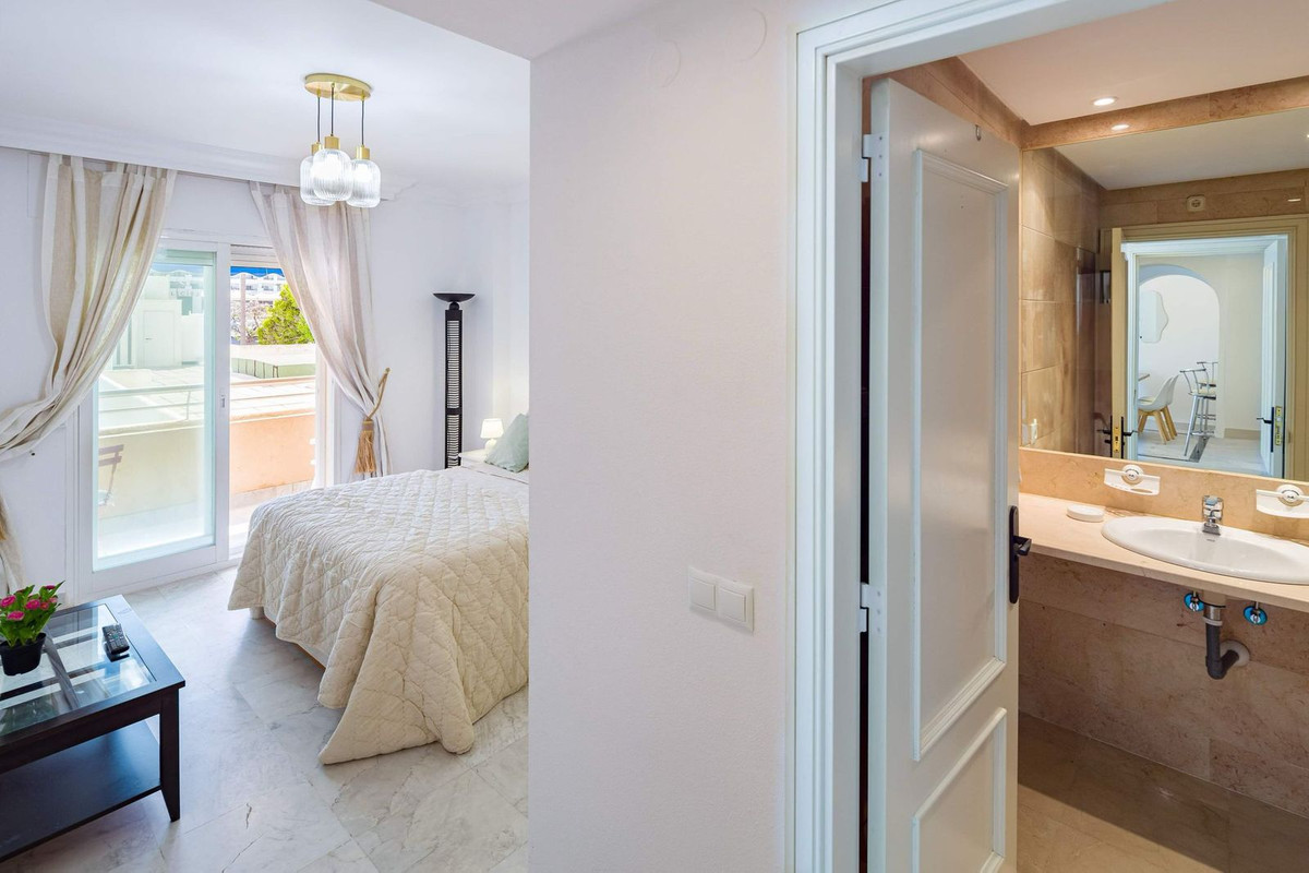 Appartement te koop in Puerto Banús | 2 slaapkamers H5061451