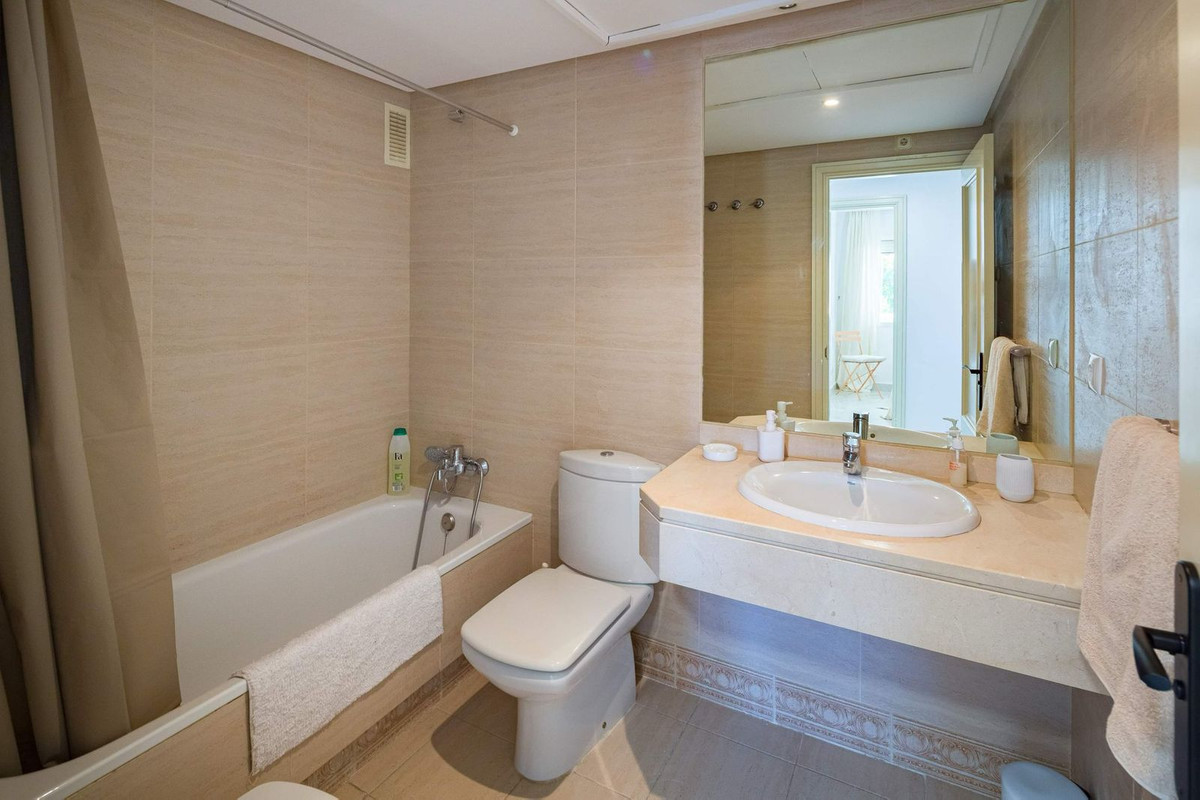 Appartement te koop in Puerto Banús | 2 slaapkamers H5061451