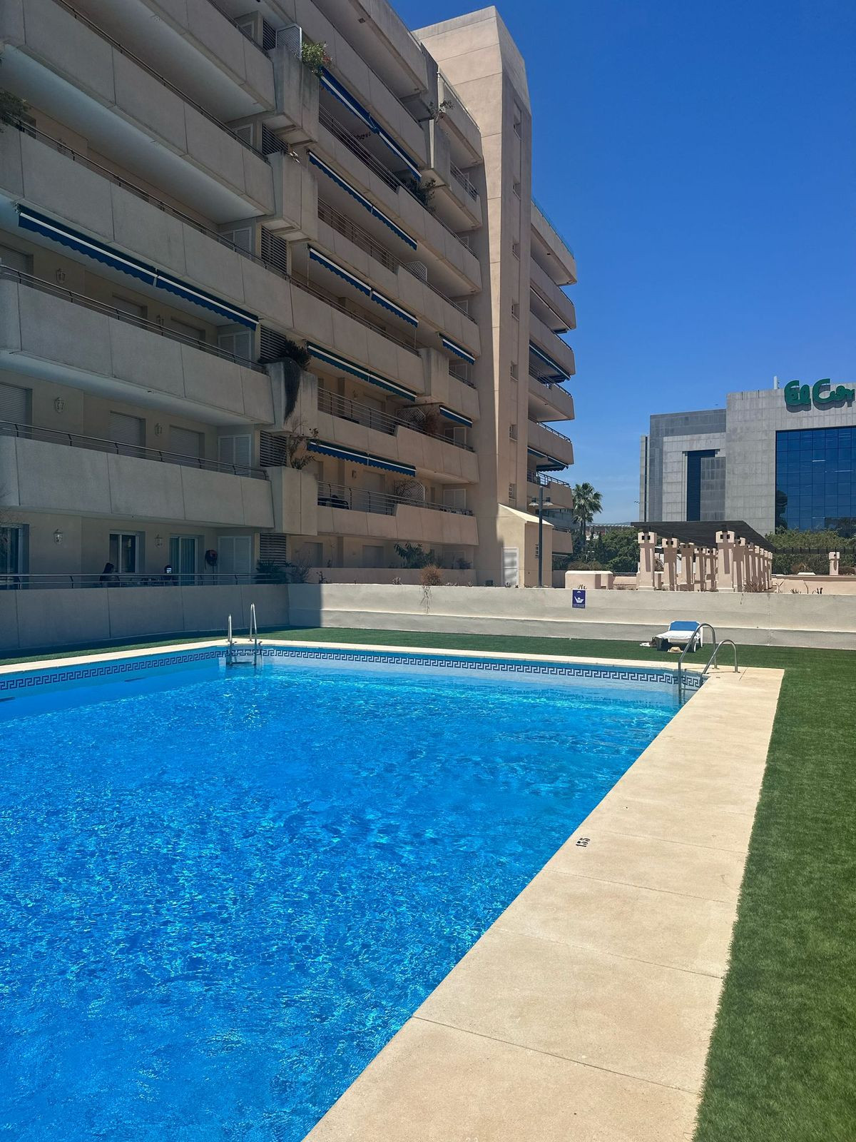 Appartement te koop in Puerto Banús | 2 slaapkamers H5061451