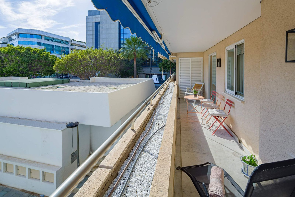 Appartement te koop in Puerto Banús | 2 slaapkamers H5061451