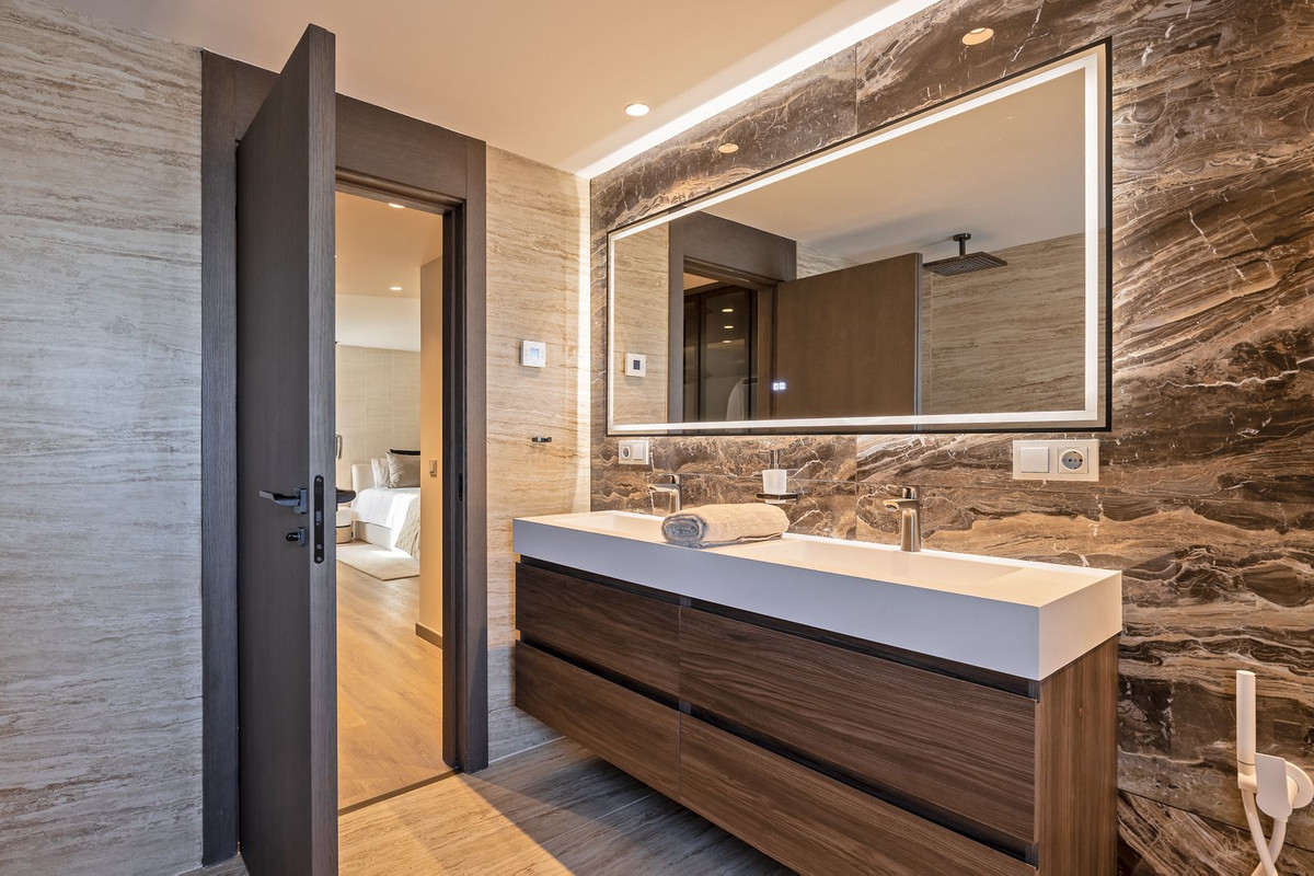 Appartement te koop in Puerto Banús | 5 slaapkamers H5064649