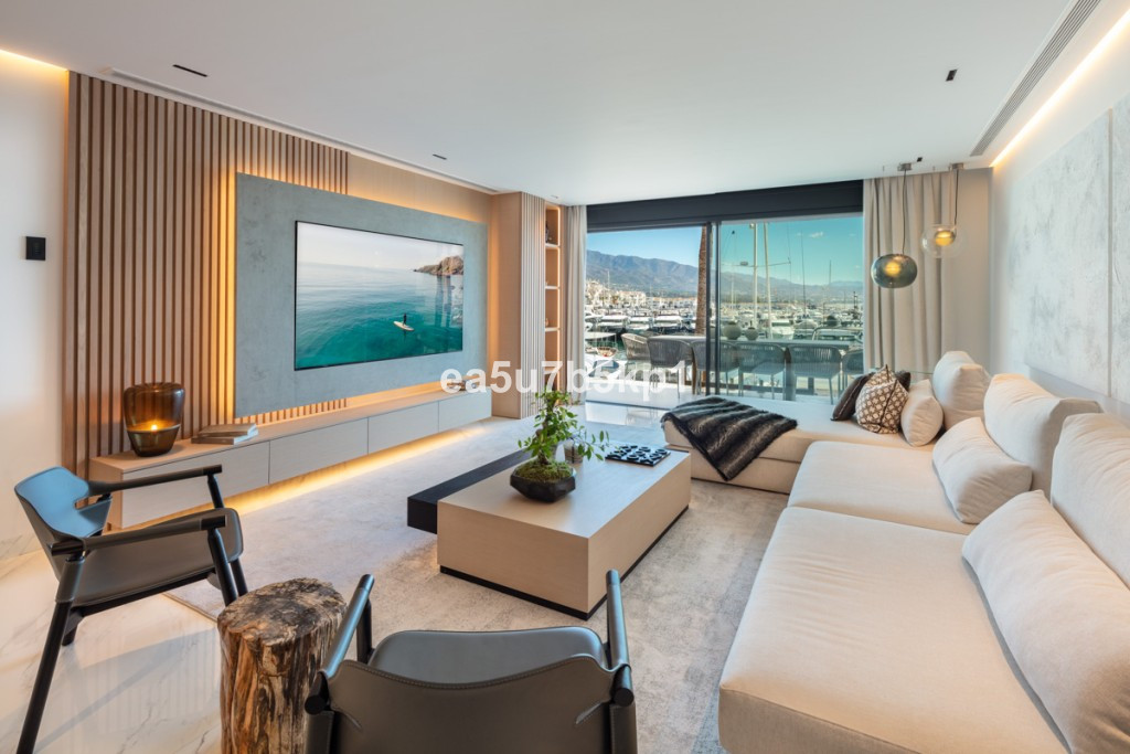 Appartement te koop in Puerto Banús | 3 slaapkamers H5080450