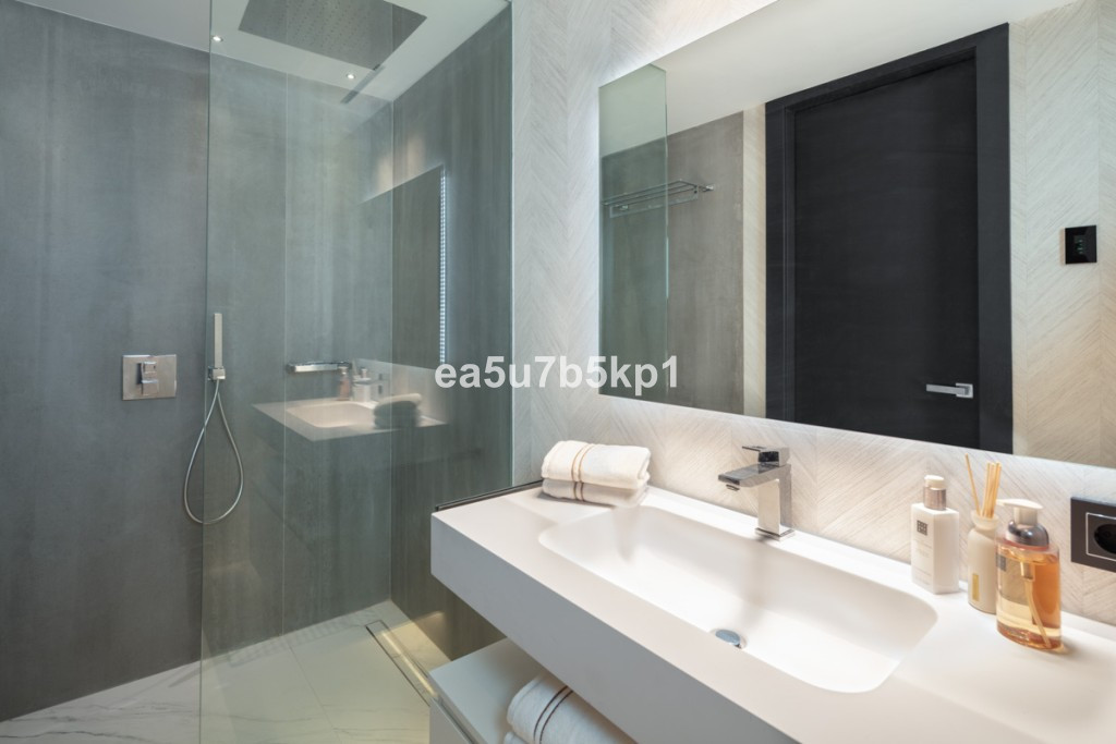 Appartement te koop in Puerto Banús | 3 slaapkamers H5080450