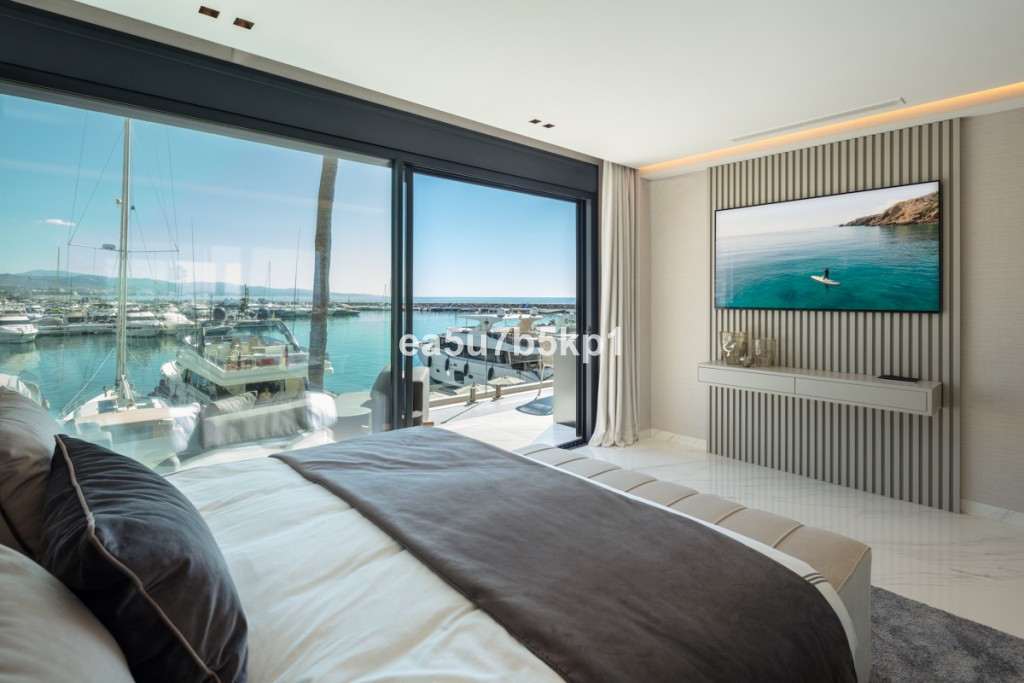Appartement te koop in Puerto Banús | 3 slaapkamers H5080450