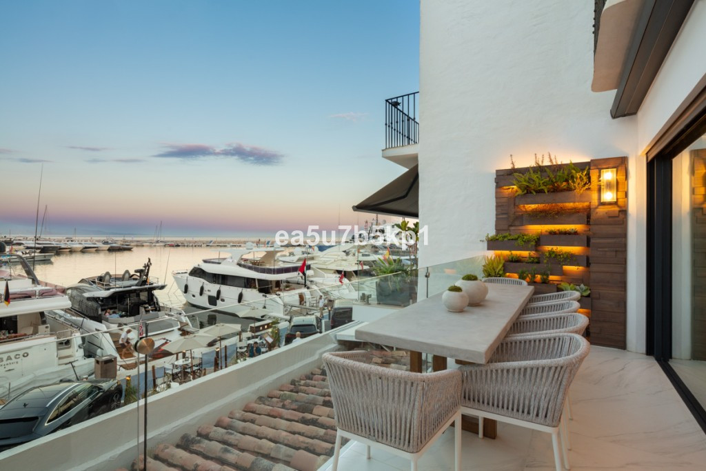 Appartement te koop in Puerto Banús | 3 slaapkamers H5080450