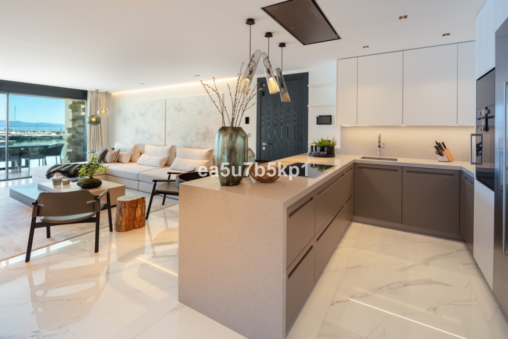 Appartement te koop in Puerto Banús | 3 slaapkamers H5080450