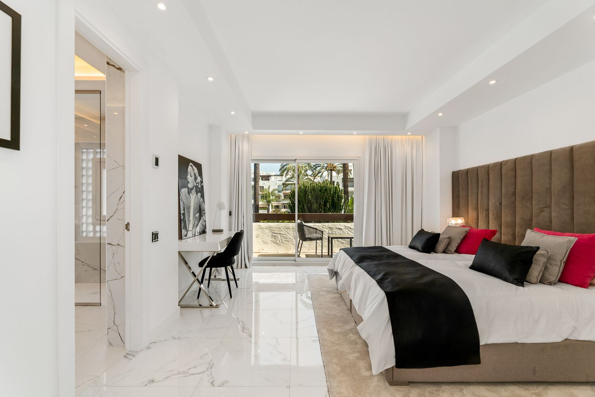 Appartement te koop in Puerto Banús | 4 slaapkamers H5080897