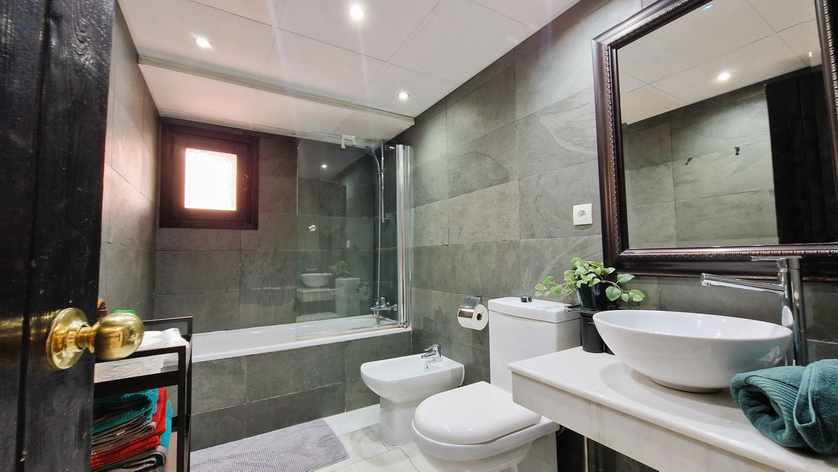 Appartement te koop in Puerto Banús | 2 slaapkamers H5108434