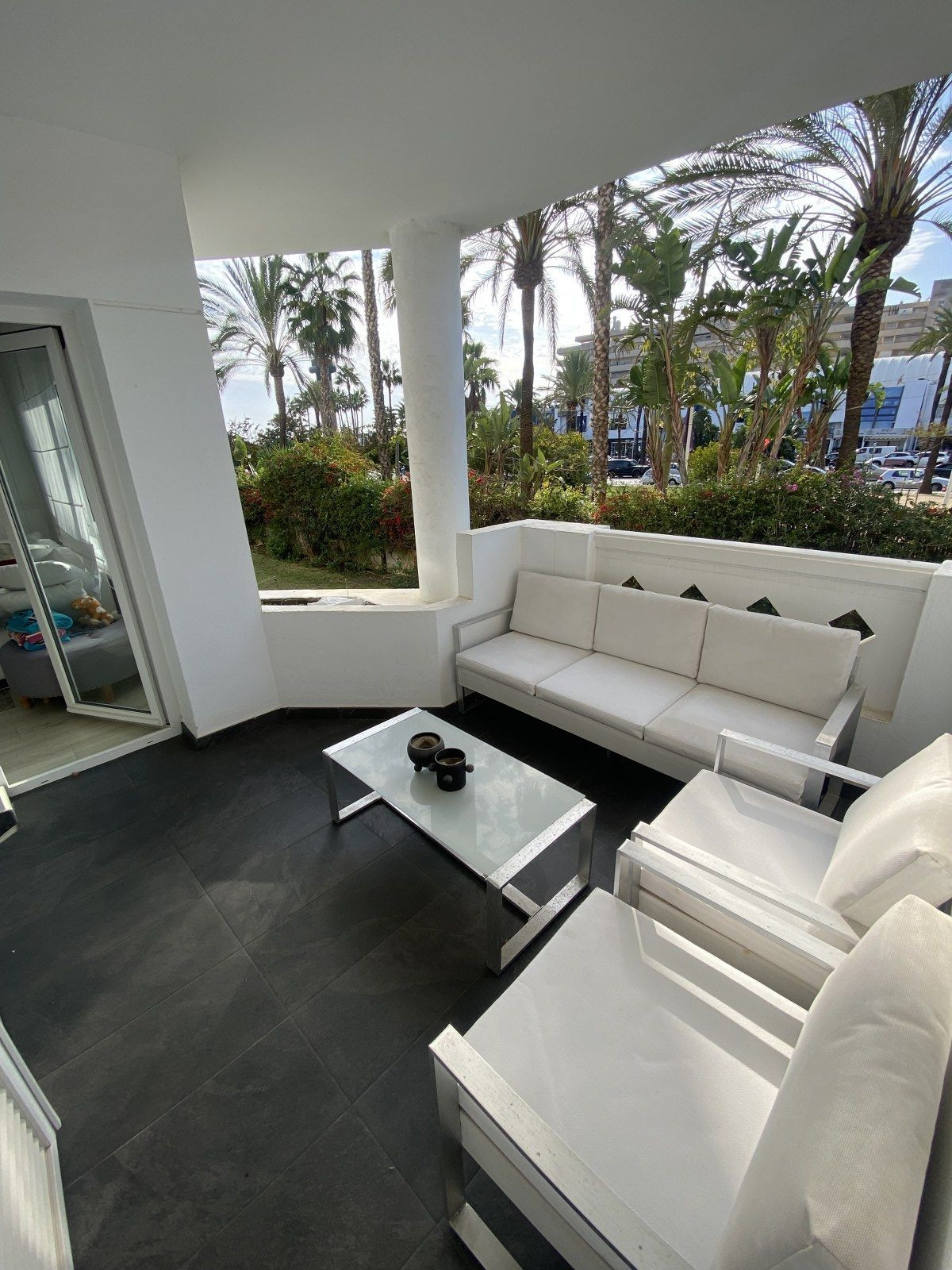 Apartment for sale in Puerto Banús | 2 bedrooms H5125183