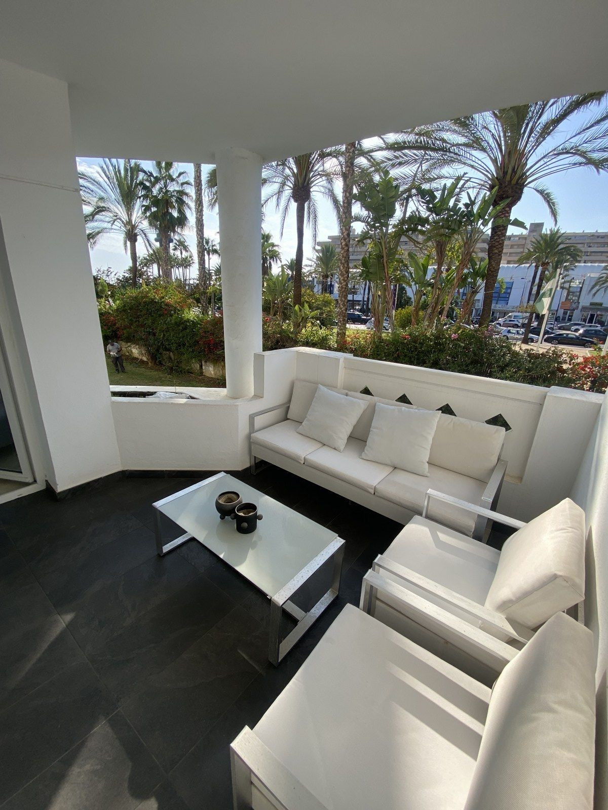 Apartment for sale in Puerto Banús | 2 bedrooms H5125183