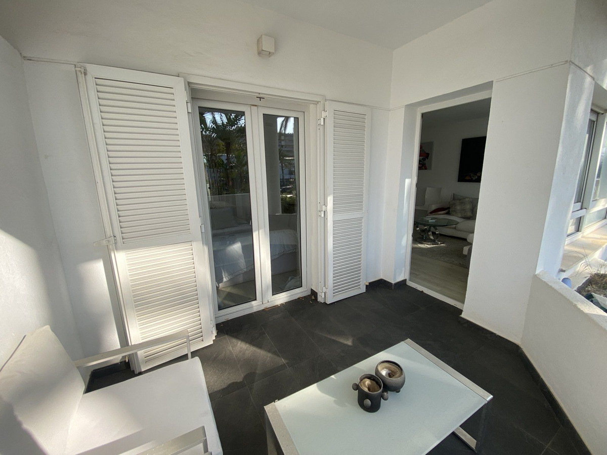 Apartment for sale in Puerto Banús | 2 bedrooms H5125183