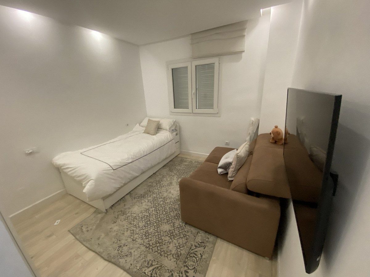 Apartment for sale in Puerto Banús | 2 bedrooms H5125183