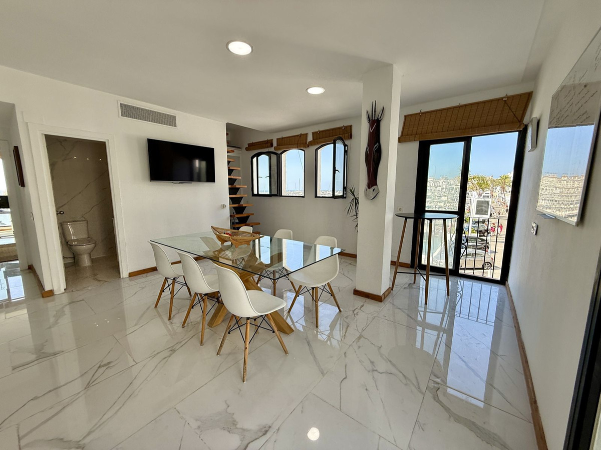 Apartment for sale in Puerto Banús | 2 bedrooms H5126092