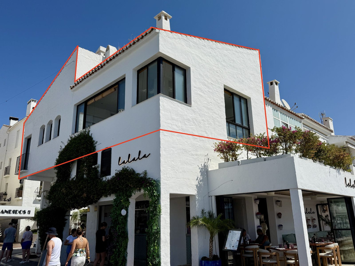Apartment for sale in Puerto Banús | 2 bedrooms H5126092