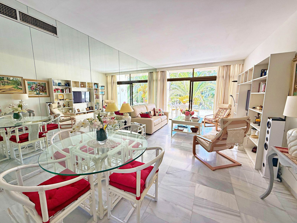 Penthouse te koop in Puerto Banús | 2 slaapkamers H5128693