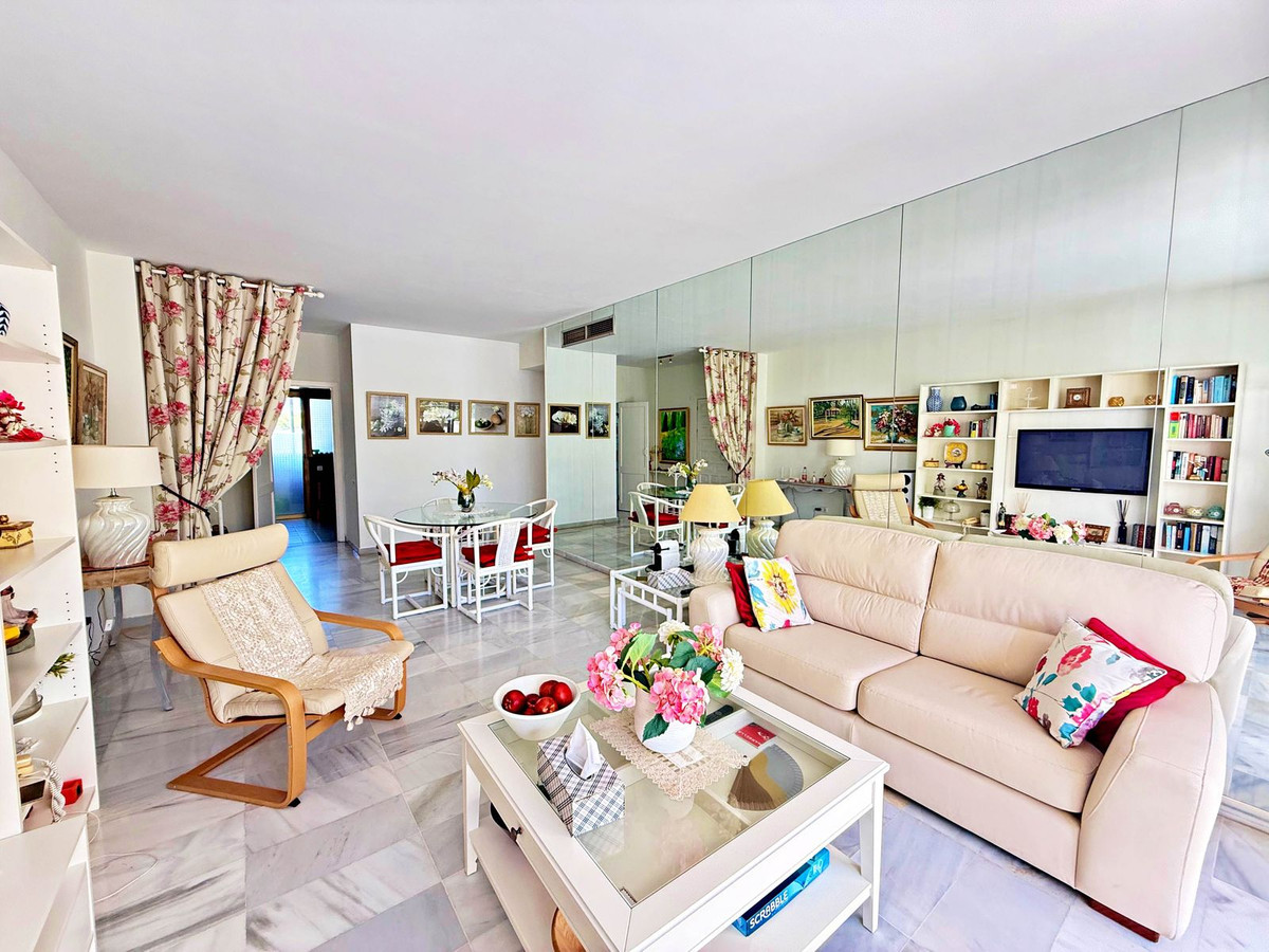 Penthouse te koop in Puerto Banús | 2 slaapkamers H5128693
