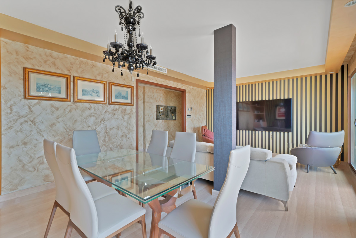 Penthouse te koop in Puerto Banús | 3 slaapkamers H5131831