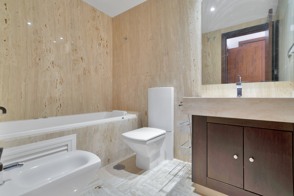 Penthouse te koop in Puerto Banús | 3 slaapkamers H5131831