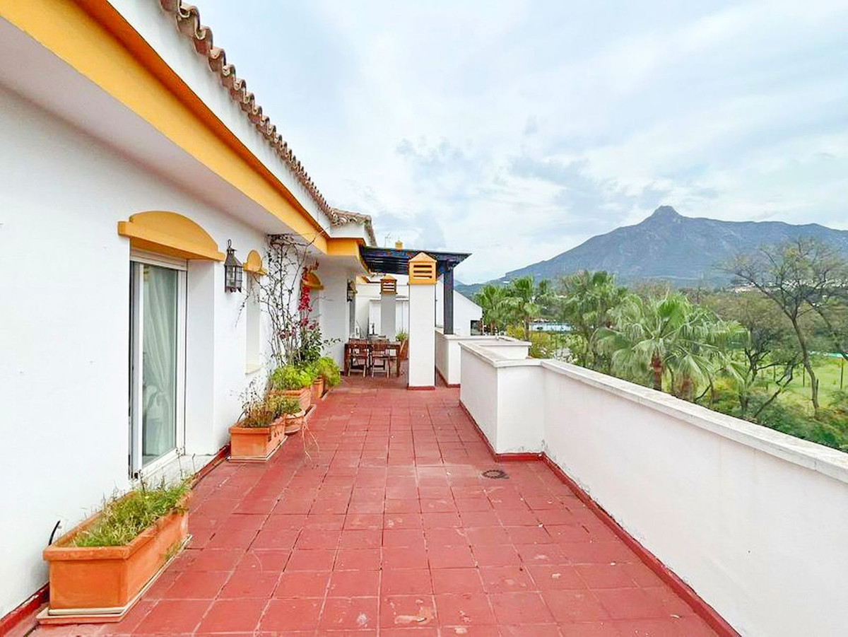 Penthouse te koop in Puerto Banús | 2 slaapkamers H5131972