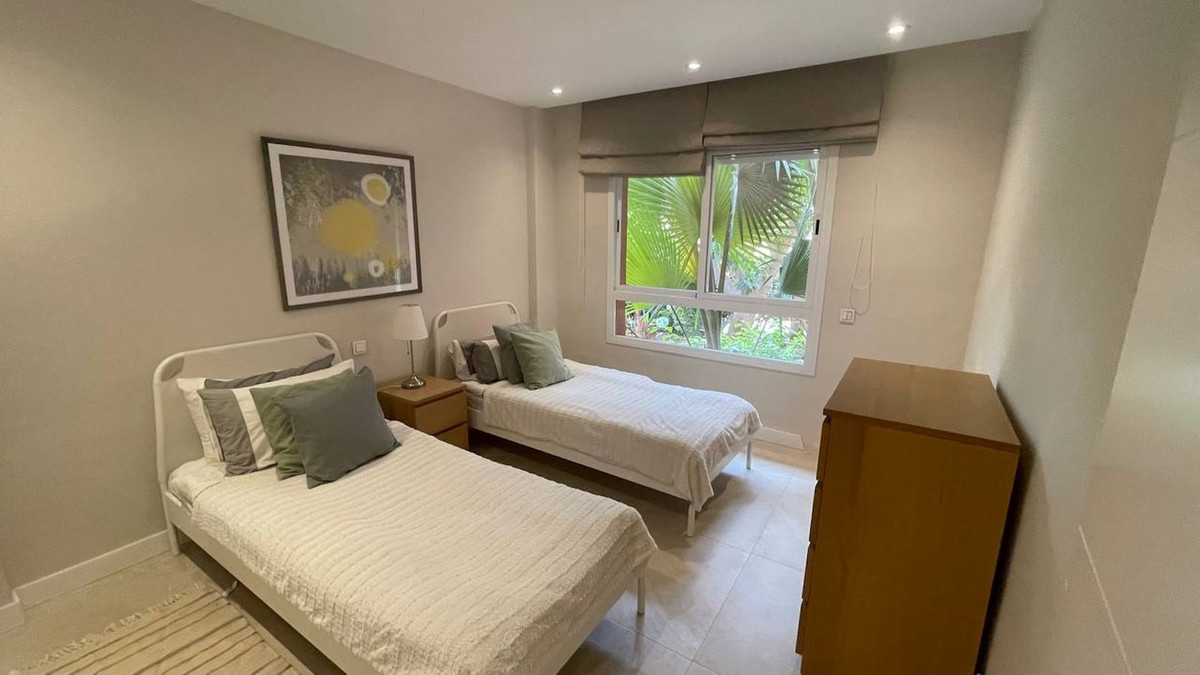 Appartement te koop in Puerto Banús | 2 slaapkamers H5133550
