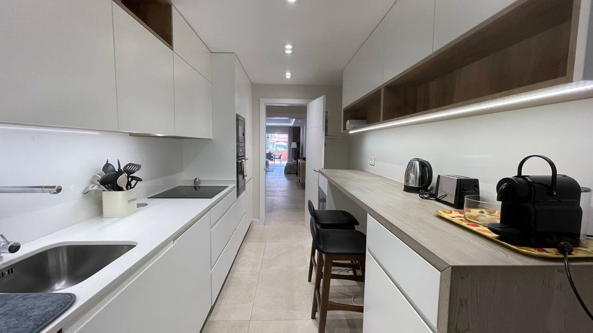 Appartement te koop in Puerto Banús | 2 slaapkamers H5133550