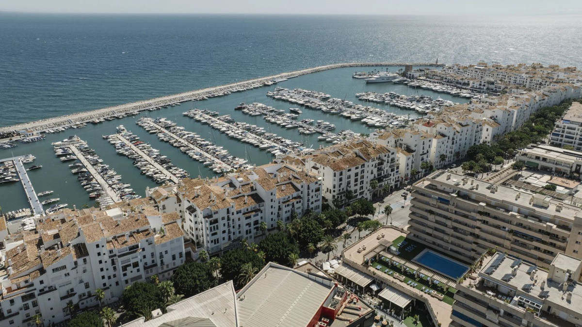 Appartement te koop in Puerto Banús | 2 slaapkamers H5150578