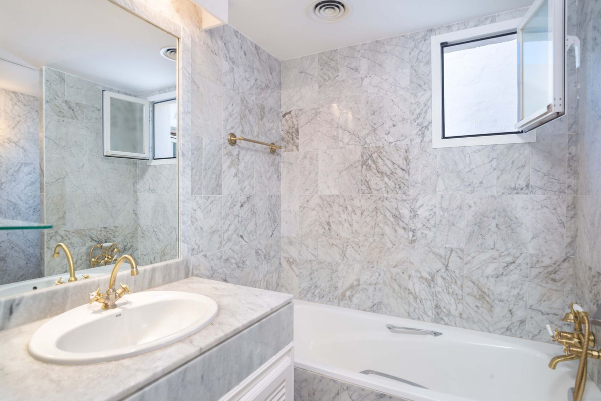 Appartement te koop in Puerto Banús | 3 slaapkamers H5152912