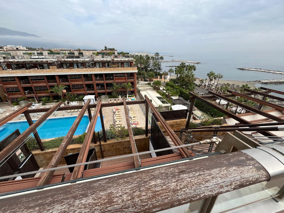Penthouse te koop in Puerto Banús | 3 slaapkamers H5159629